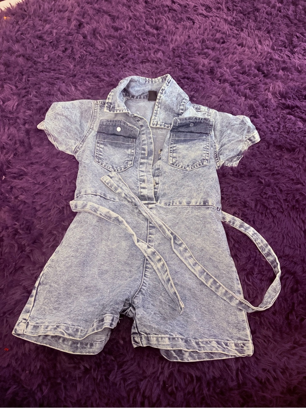 SHEIN Light Wash Denim Short Sleeve Romper with Tie Belt
